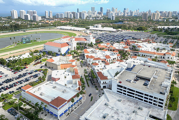 Gulfstream, Hallandale